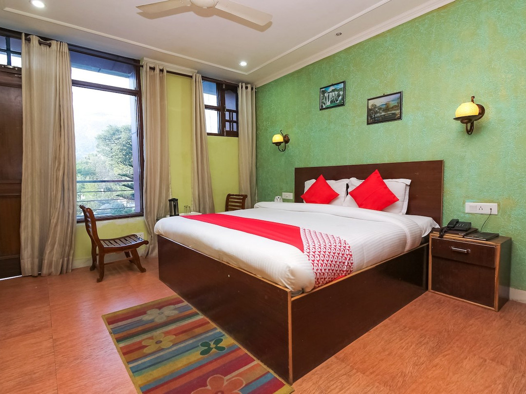 OYO 8367 Hotel The Woodz主图