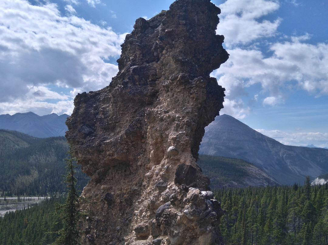Stone Mountain Provincial Park景点图片