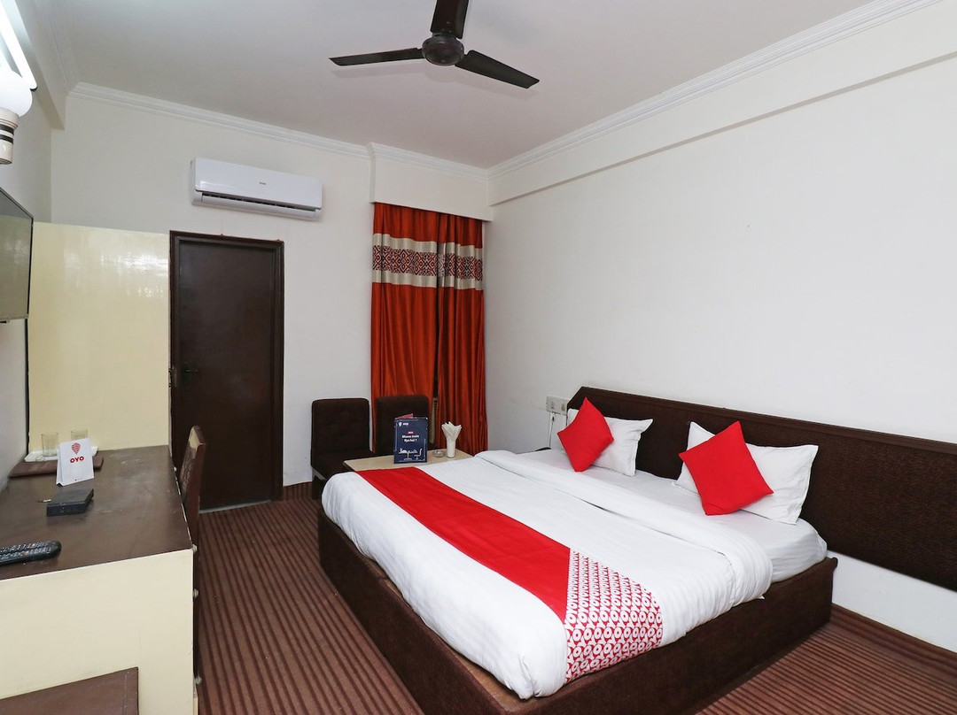 Capital O 29566 Hotel Mid Town主图