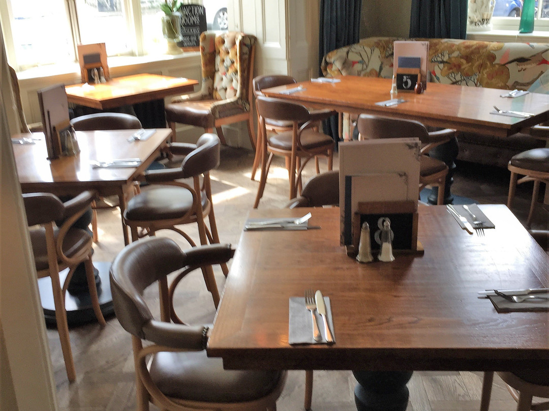 The Royal Ship Hotel主图