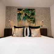 Signature Suites主图