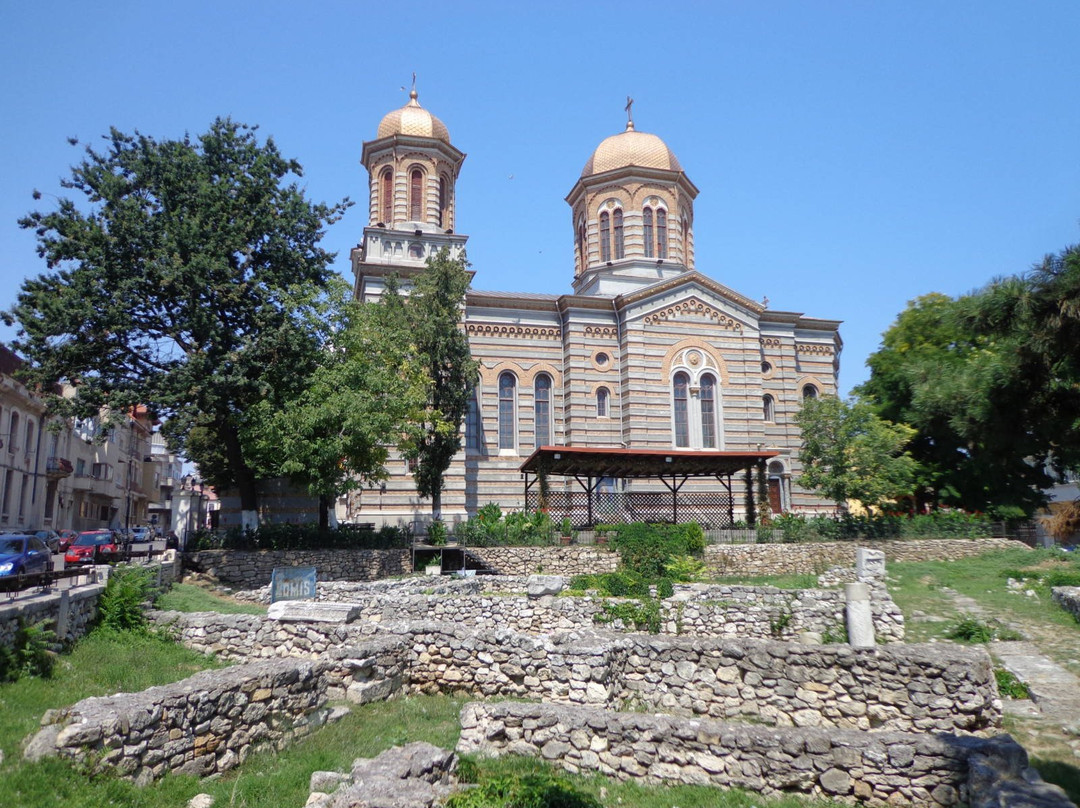 Catedrala Sfinții Apostoli Petru si Pavel景点图片