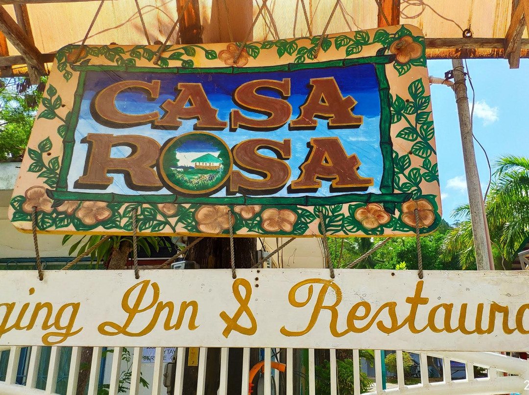 卡萨罗莎酒店主图