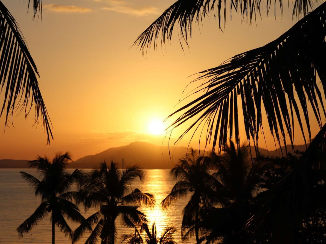 云19海滩度假酒店主图