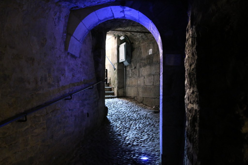 La Fontaine aux Lépreux-多勒必去景点