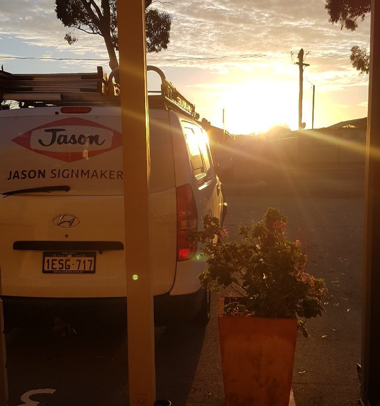 Lake Grace Saltbush Inn主图