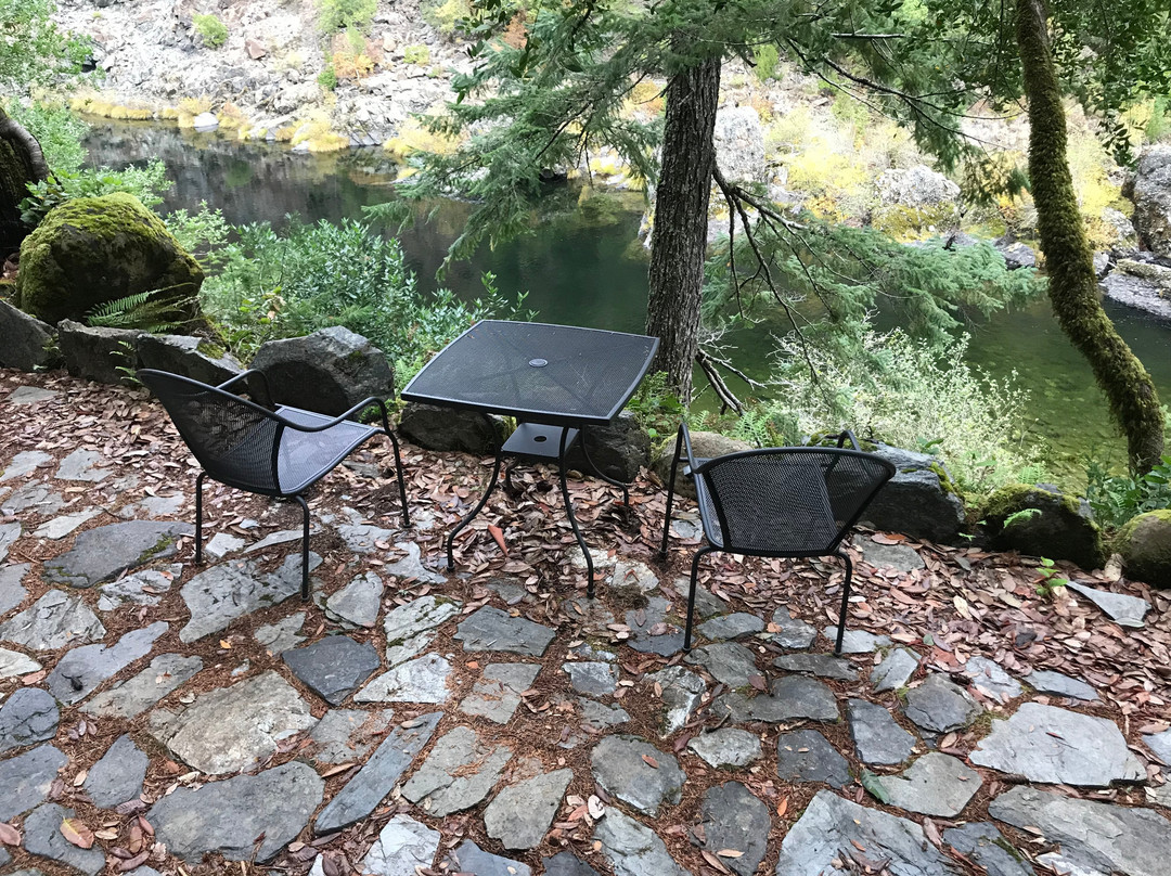 Jade River Lodge主图