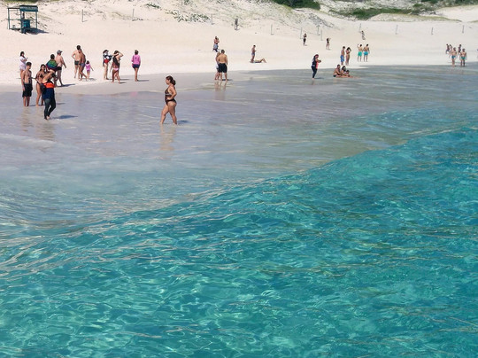 Barco Vitor Moura-阿拉伊阿尔港必去景点