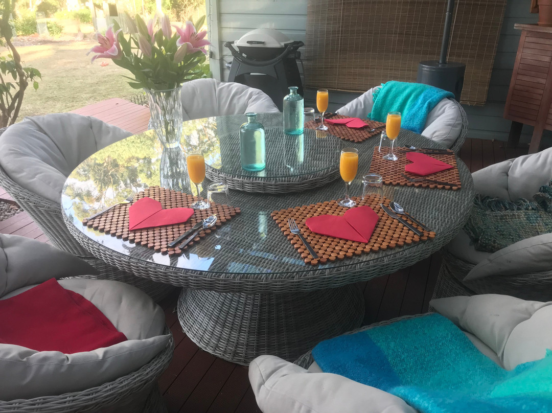 河畔之家酒店主图