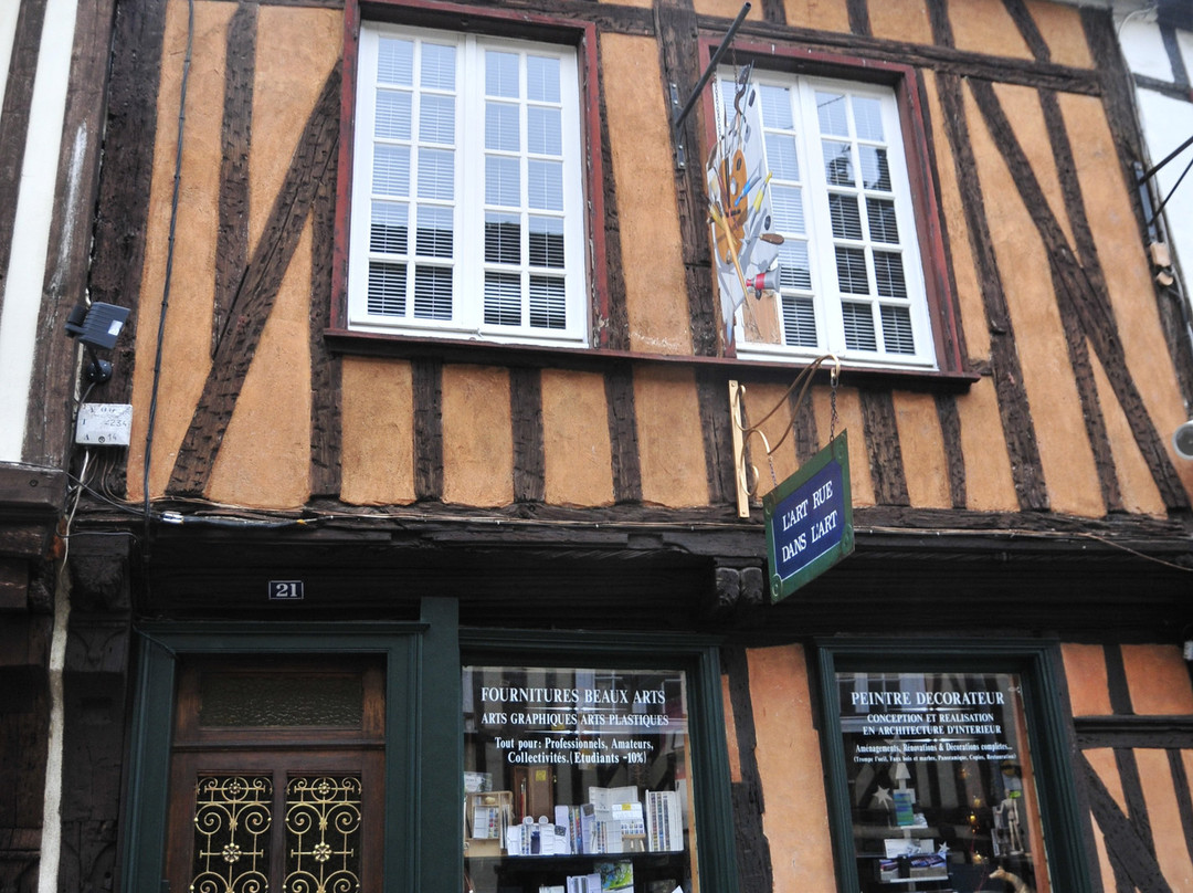 Blicourt旅游景点-Rue 27 Juin
