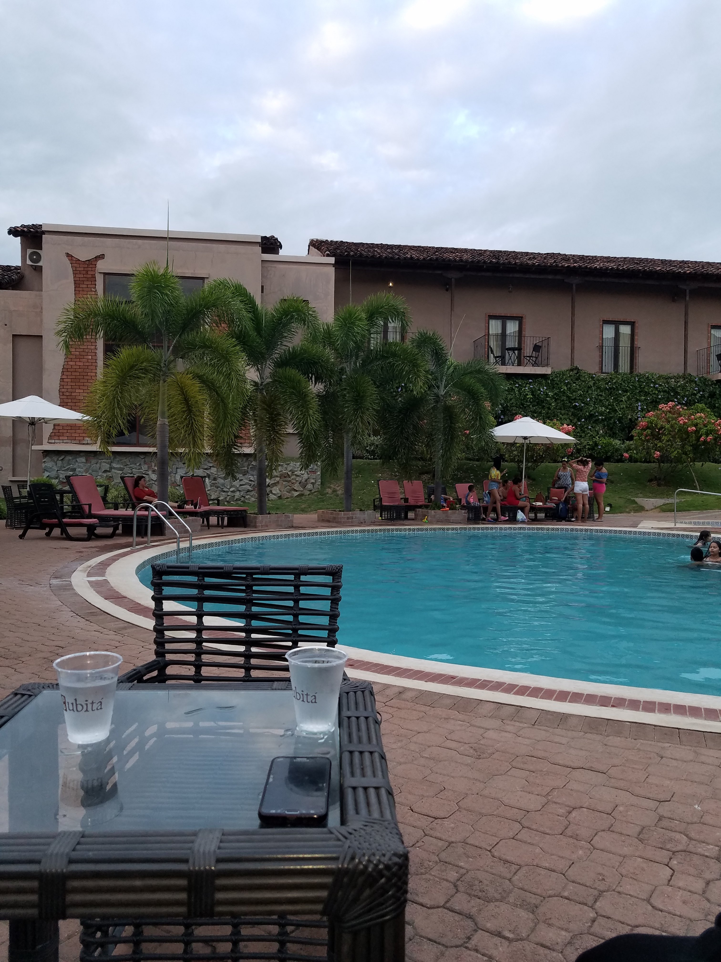 Hotel Cubitá-泳池