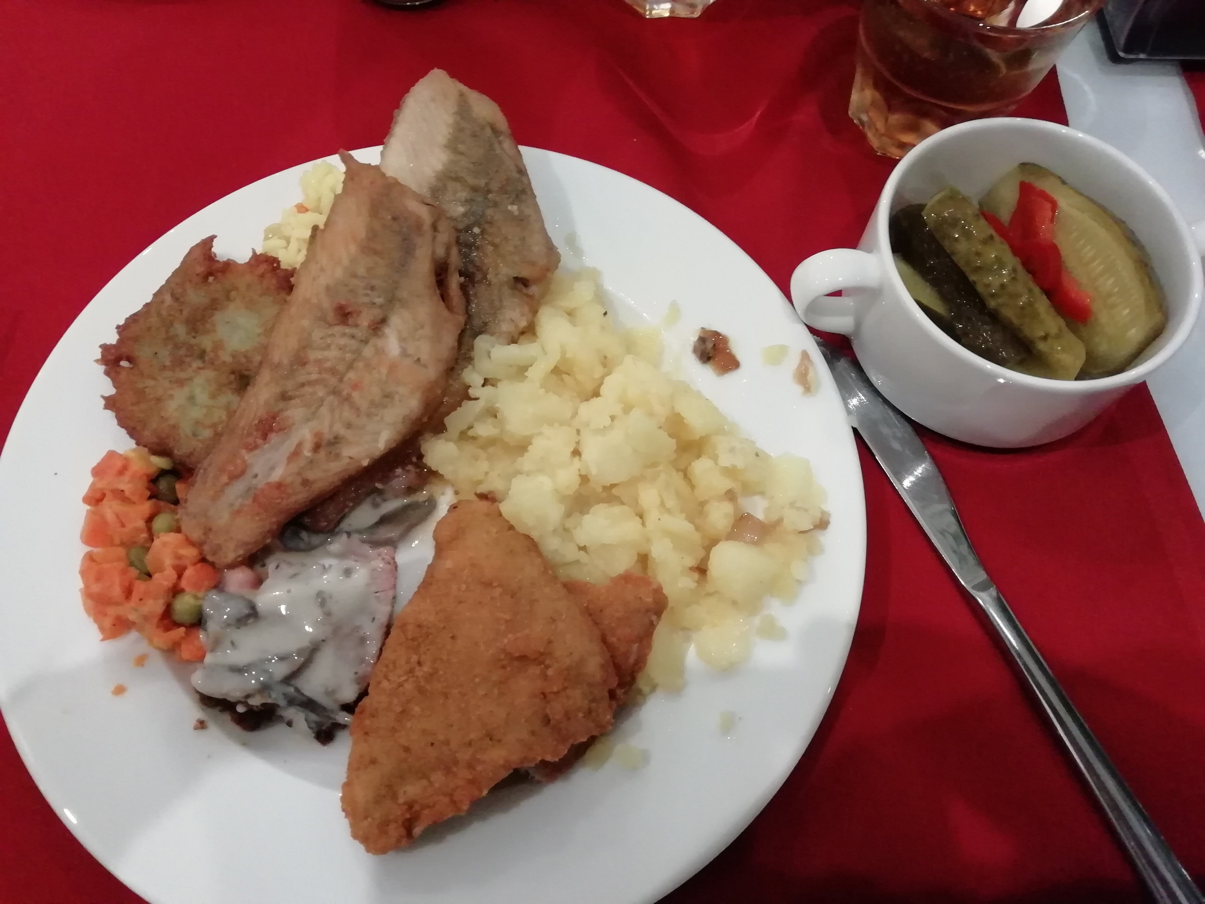 Grand Kapitan Medi Spa-餐饮