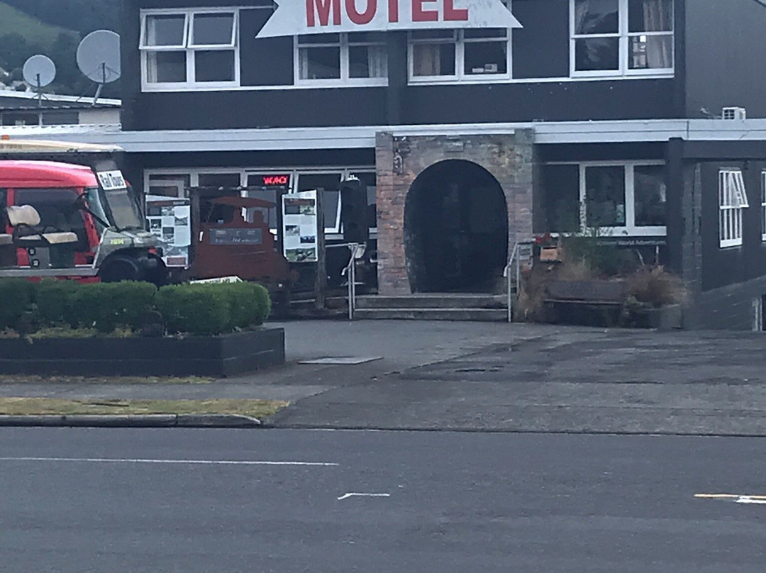 Forgotten World Motel主图