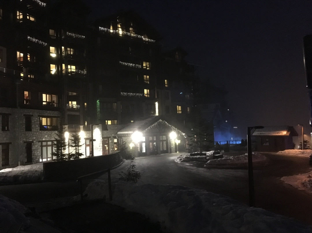 福勒恩特莱斯奥斯皮埃尔假日高级住宅主图