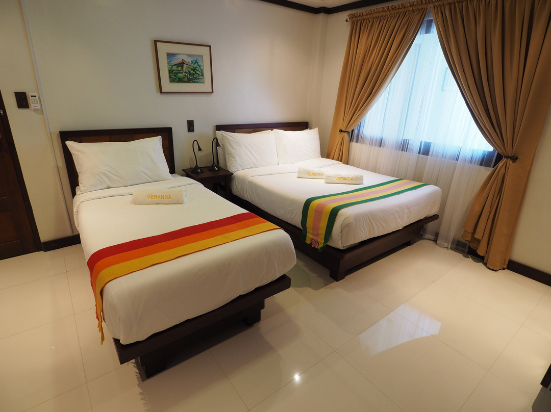 Veranda Suites and Restaurant主图