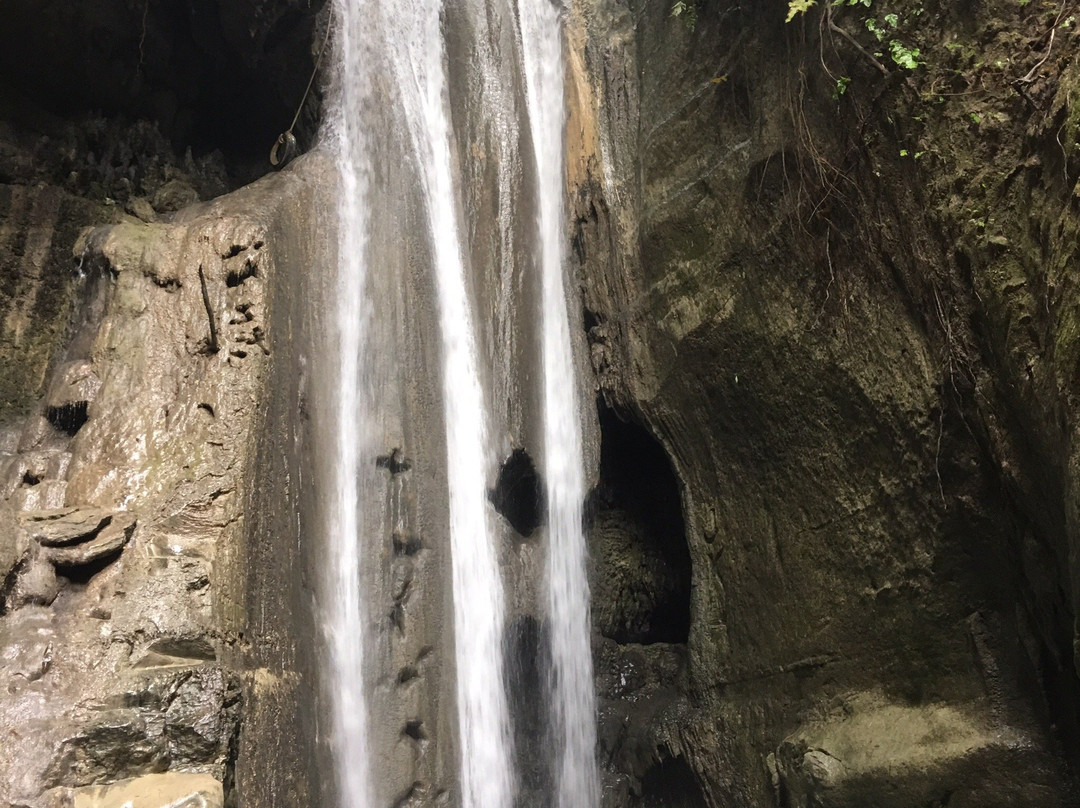 Bonbon Falls景点图片