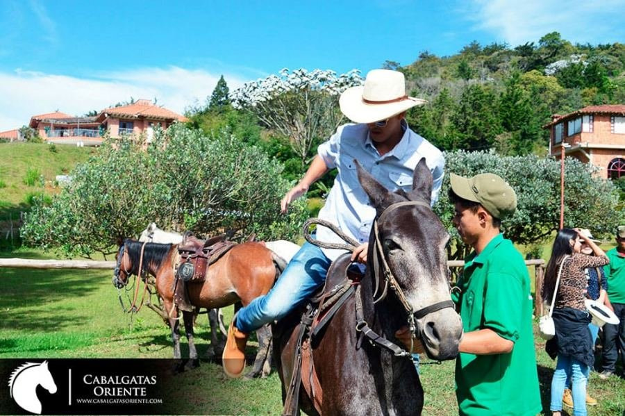 Cabalgatas Oriente-麦德林必去景点