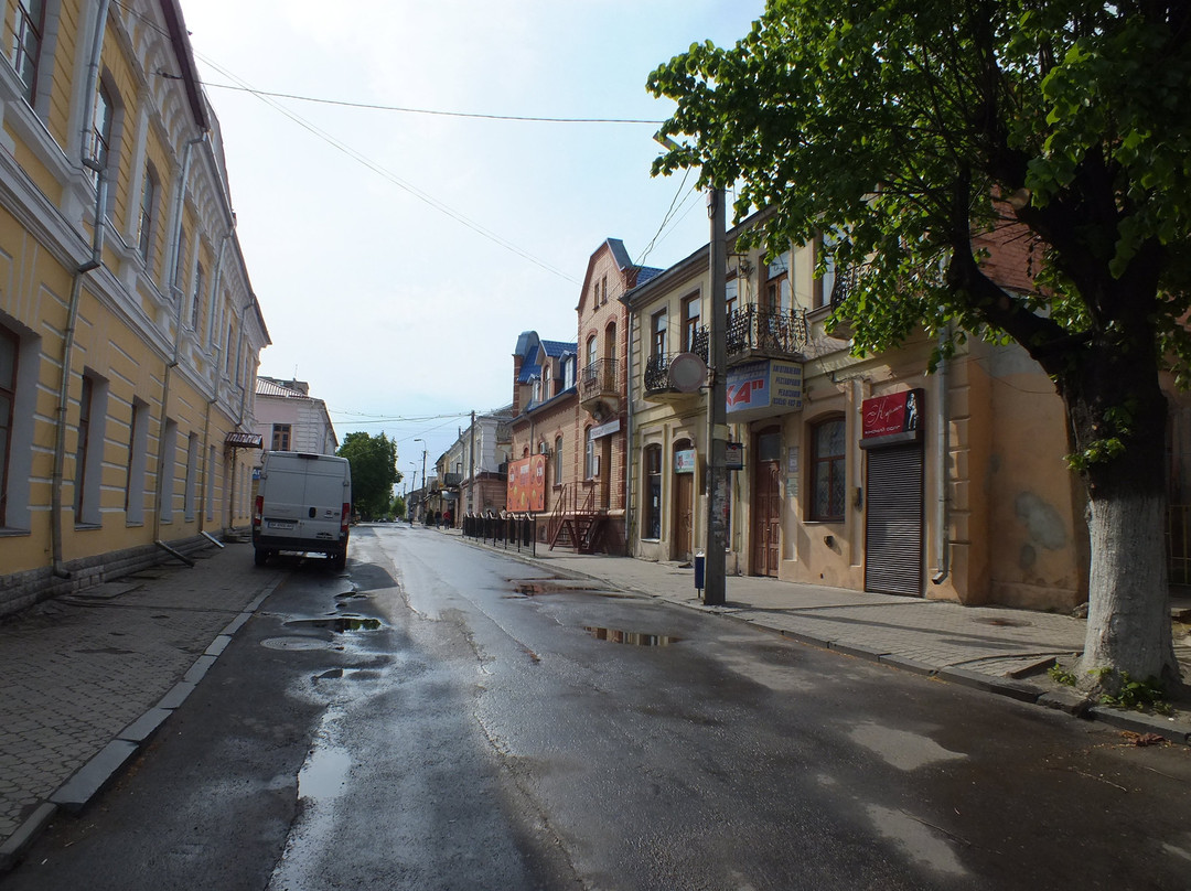 Contract House