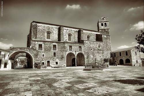 Iglesia de Nuestra Senora de la Asuncion景点图片