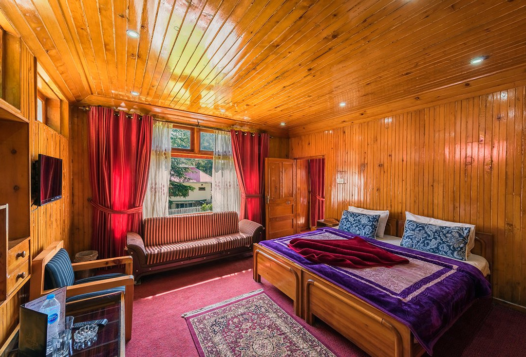 Pine Park Hotels & Resorts主图