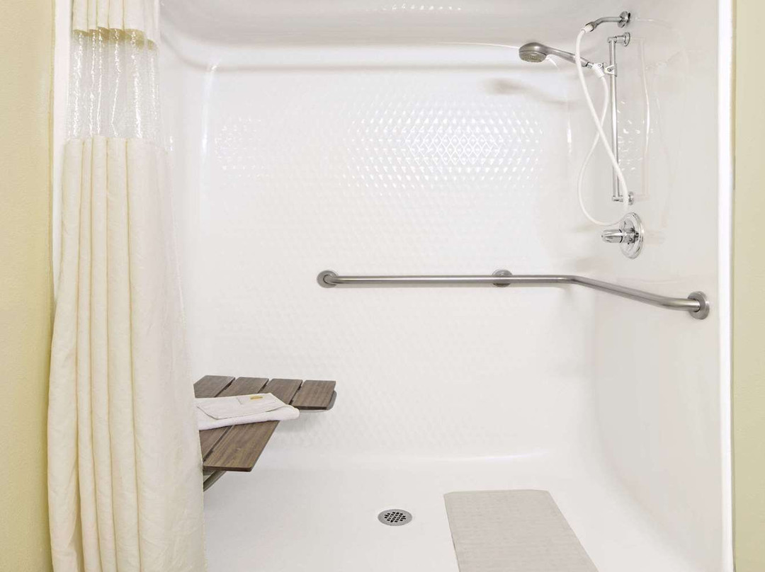 科林斯维尔戴斯酒店主图