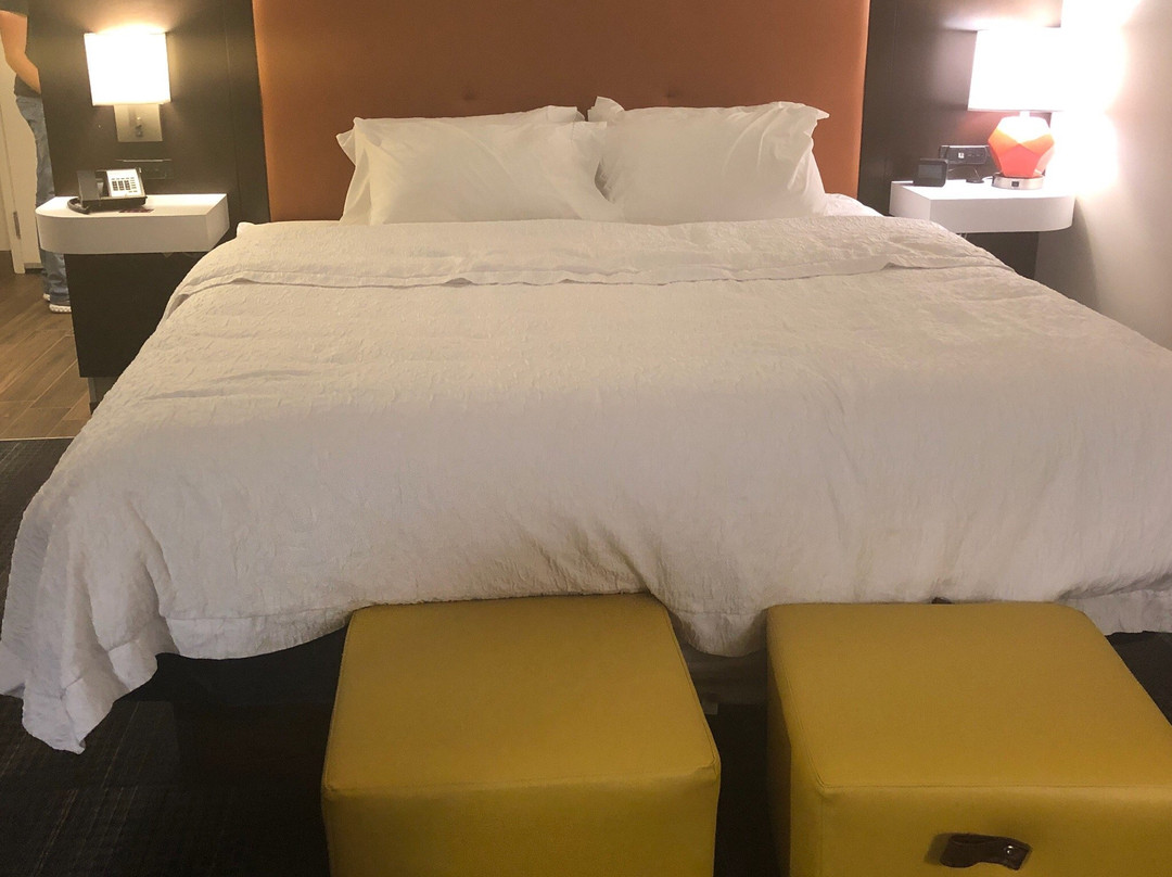 Hampton Inn & Suites West Morgantown University Towne Centre主图