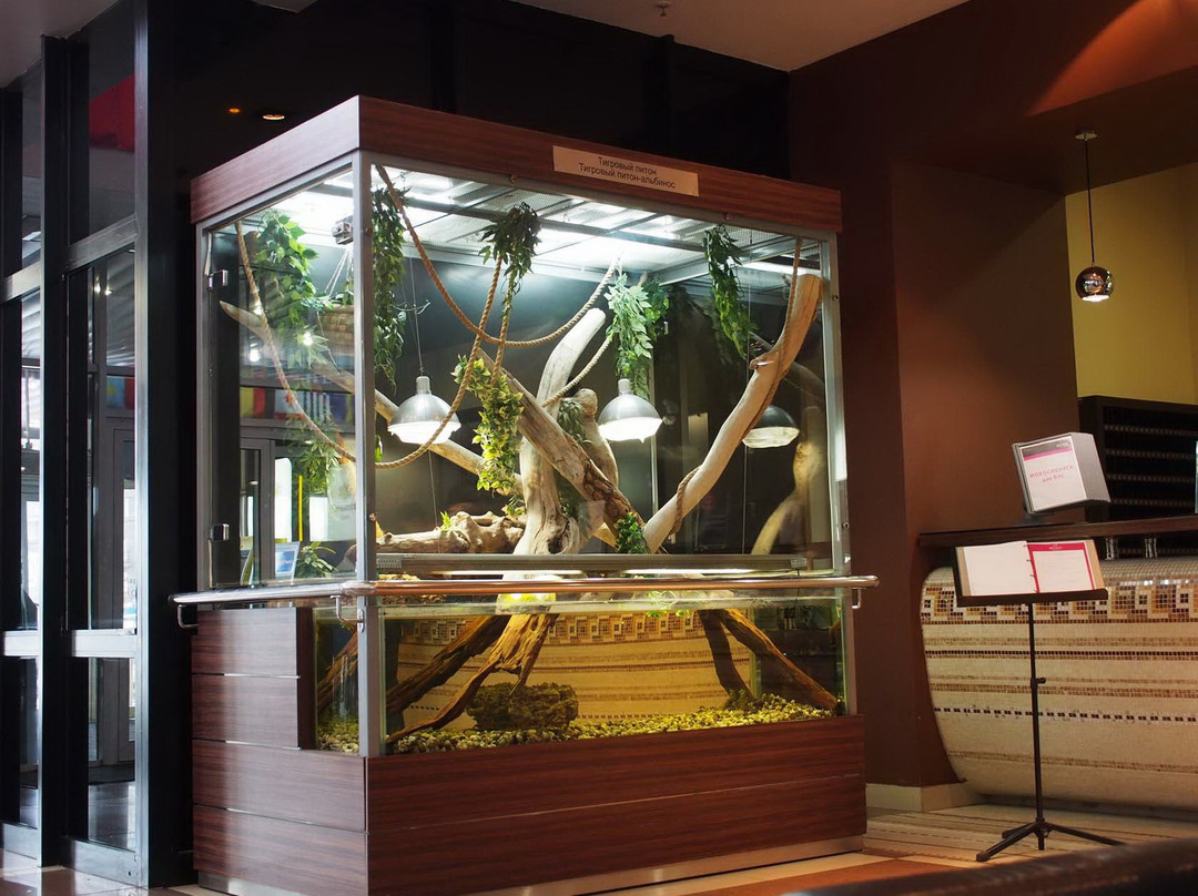 Marins Park Hotel Novosibirsk主图