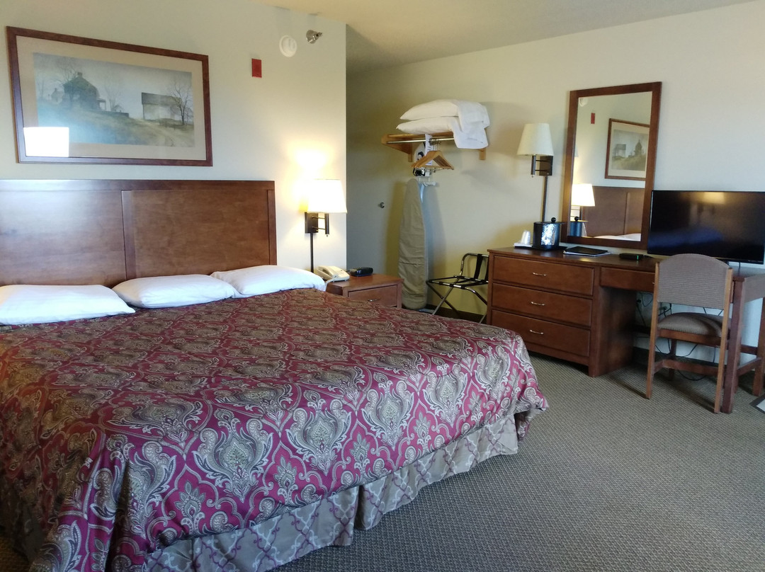 Madelia Hotel & Suites主图