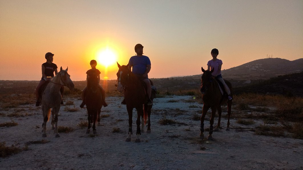 Horse Riding Paphos - Eagle Mountain Ranch-帕福斯必去景点