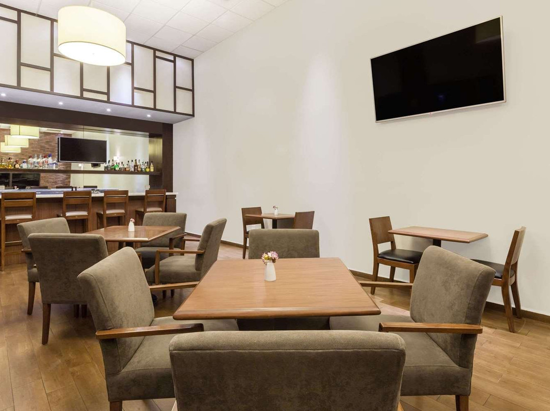 温德姆花园北蒙特雷酒店主图