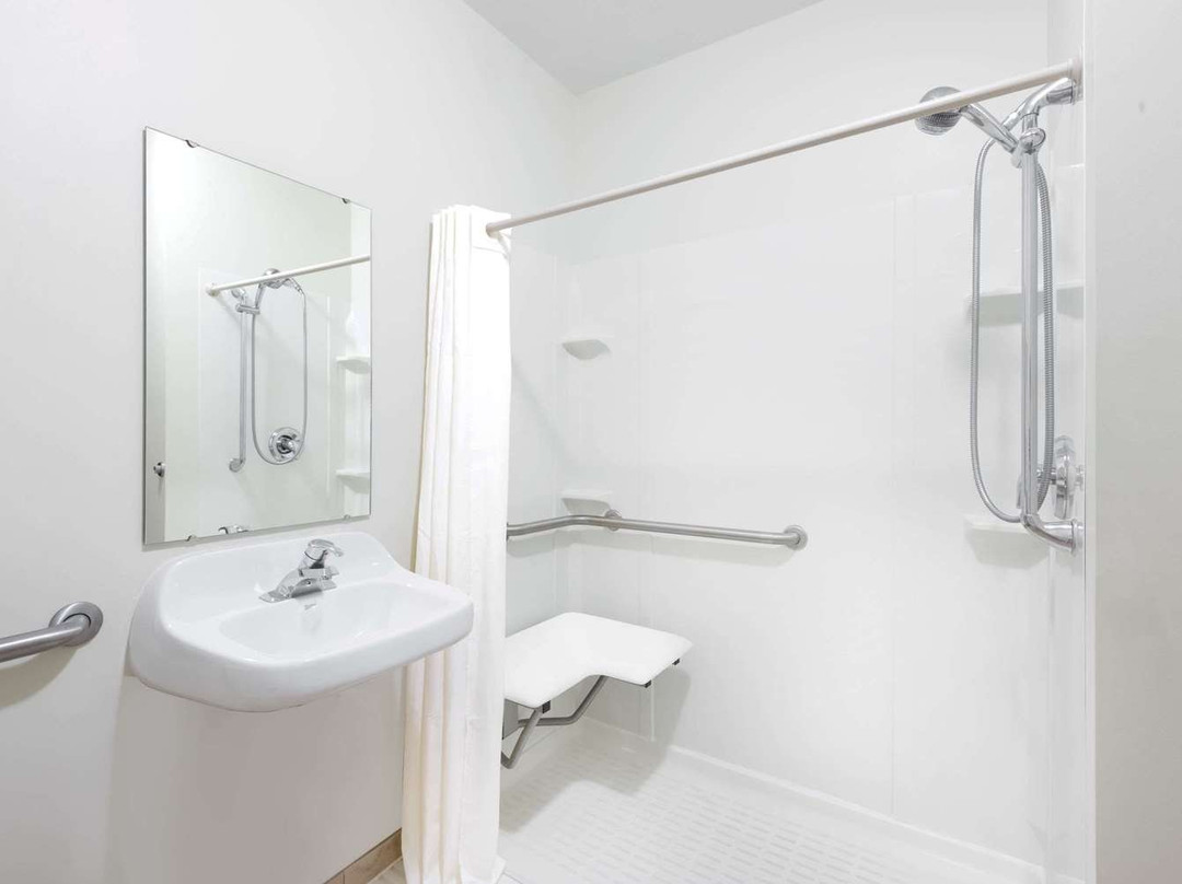 Hawthorn Suites by Wyndham Akron/Seville主图