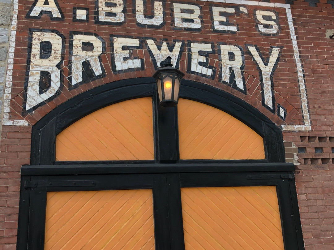 Bube's Brewery Dining and Entertainment景点图片