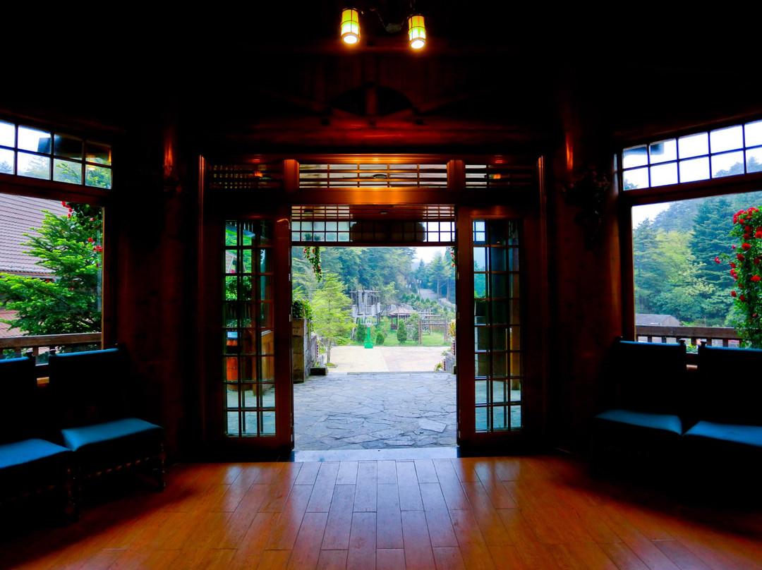 宋城龙泉山猎户山庄主图