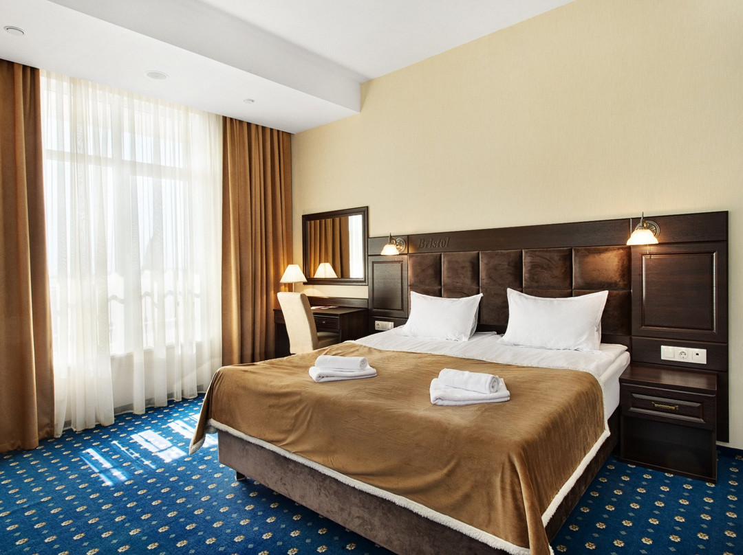 布里斯托酒店主图
