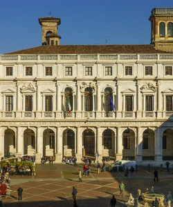 Piazza Vecchia景点门票图片