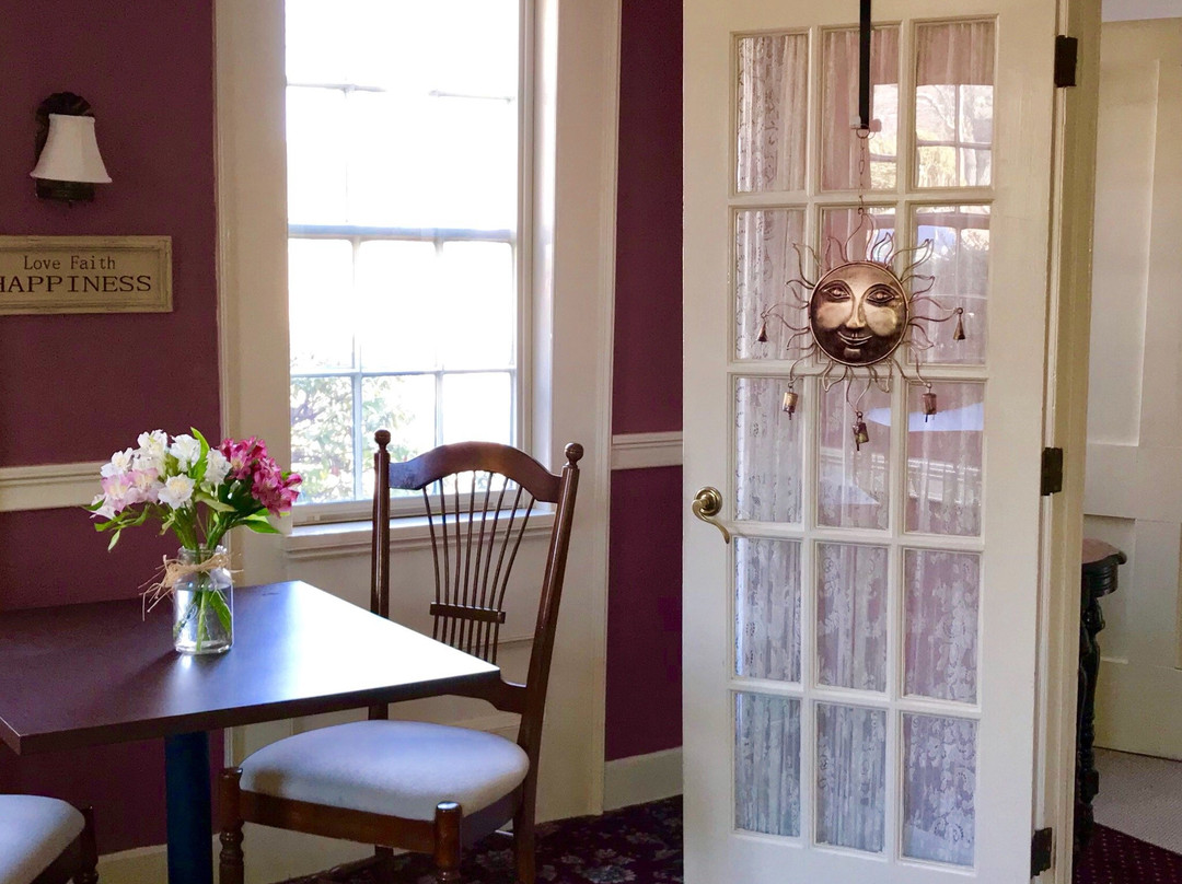 Spring Hill Inn主图