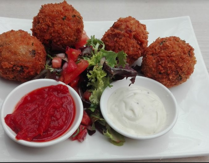 机场西餐馆和美食-Cress 8