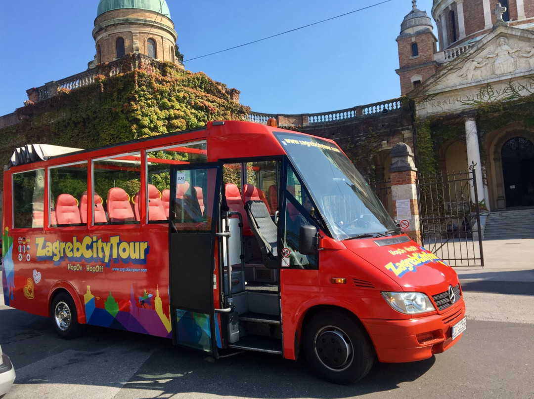 Hop-On Hop-Off Zagreb City Tour-萨格勒布必去景点