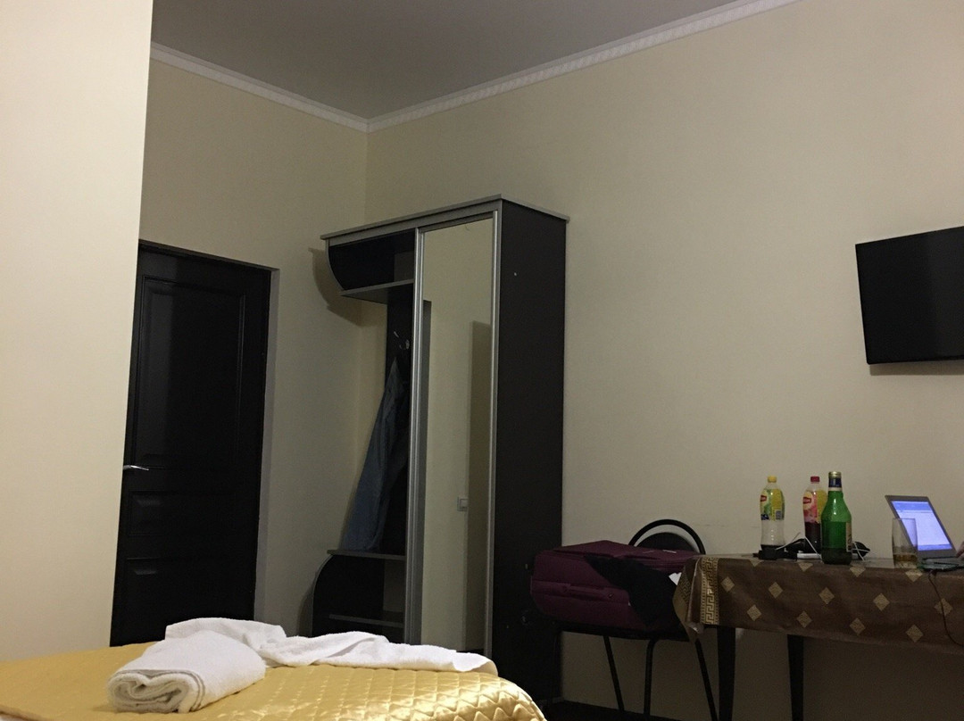 Gostinyi dvor