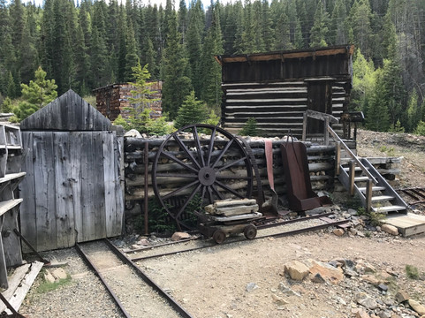 Washington Mine Site and Milling Exhibit-布雷肯里奇必去景点