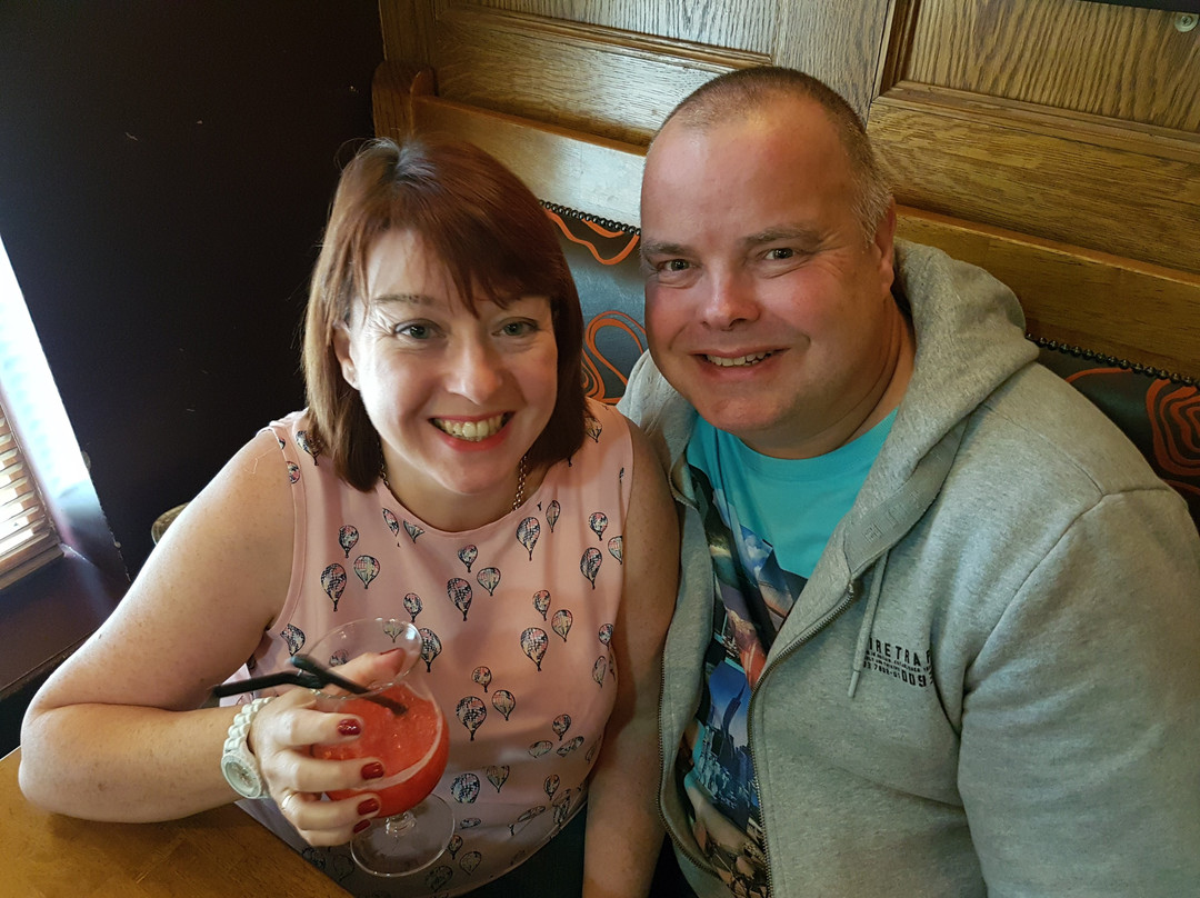 The Front Page Bar-Ballymena必去景点