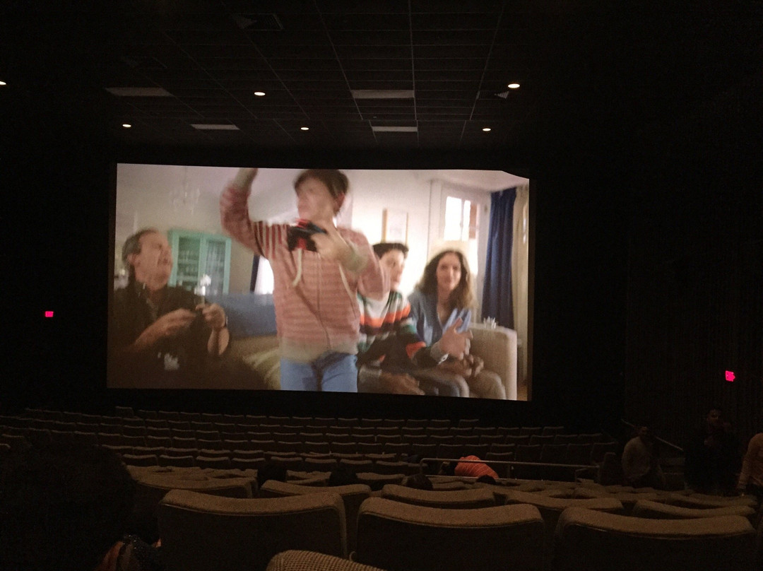 AMC Star Great Lakes 25-奥本山必去景点