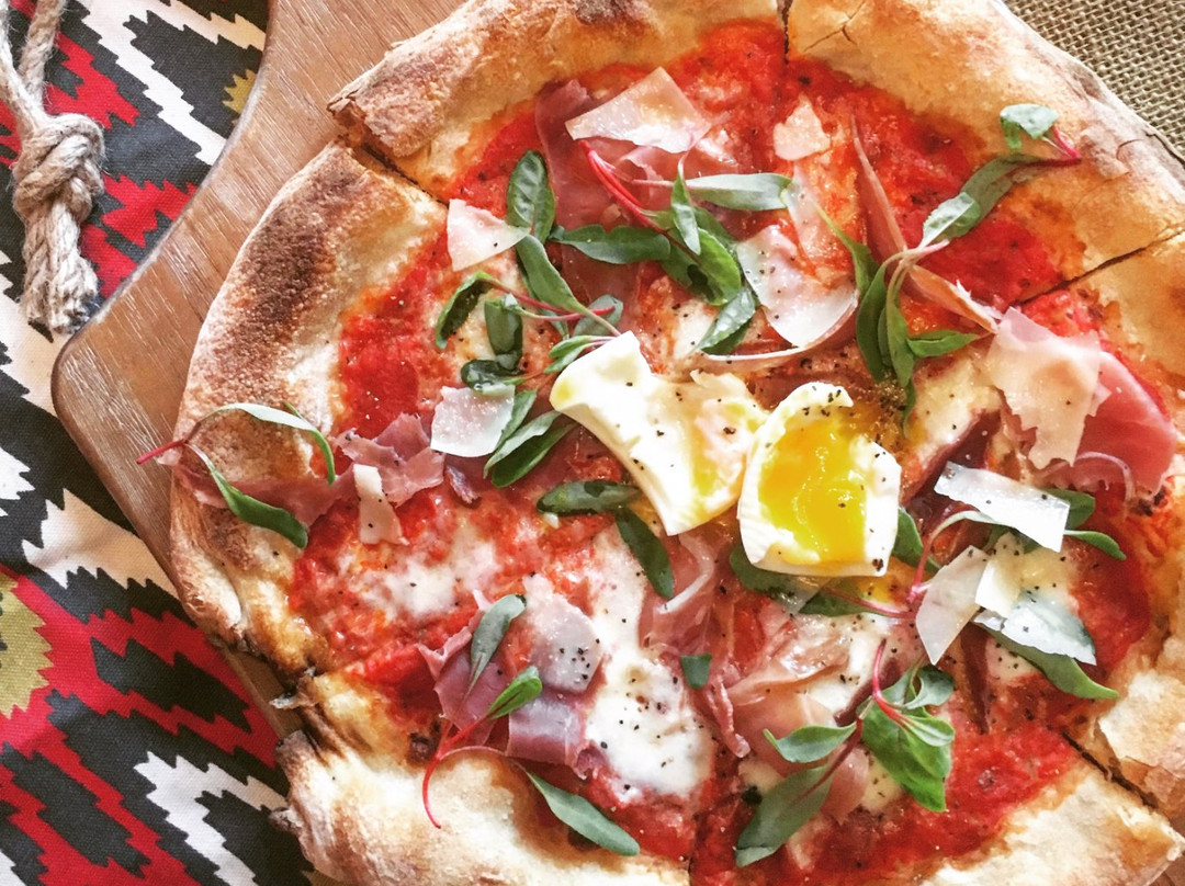 Raduno Brick Oven & Barroom