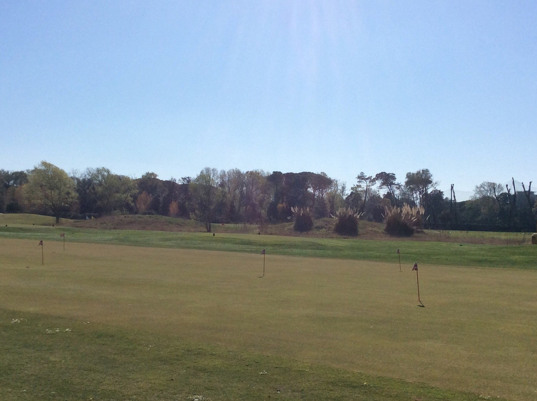 Cosmopolitan Golf & Country Club景点图片