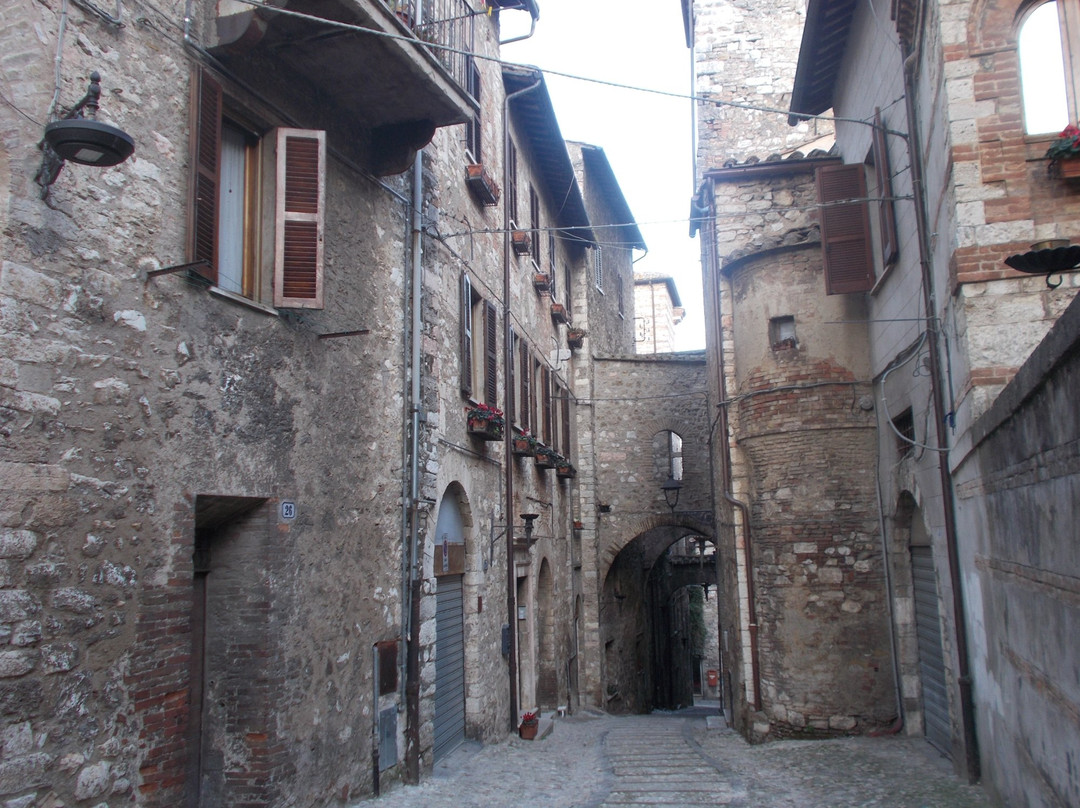 Montoro旅游景点-Via del Campanile