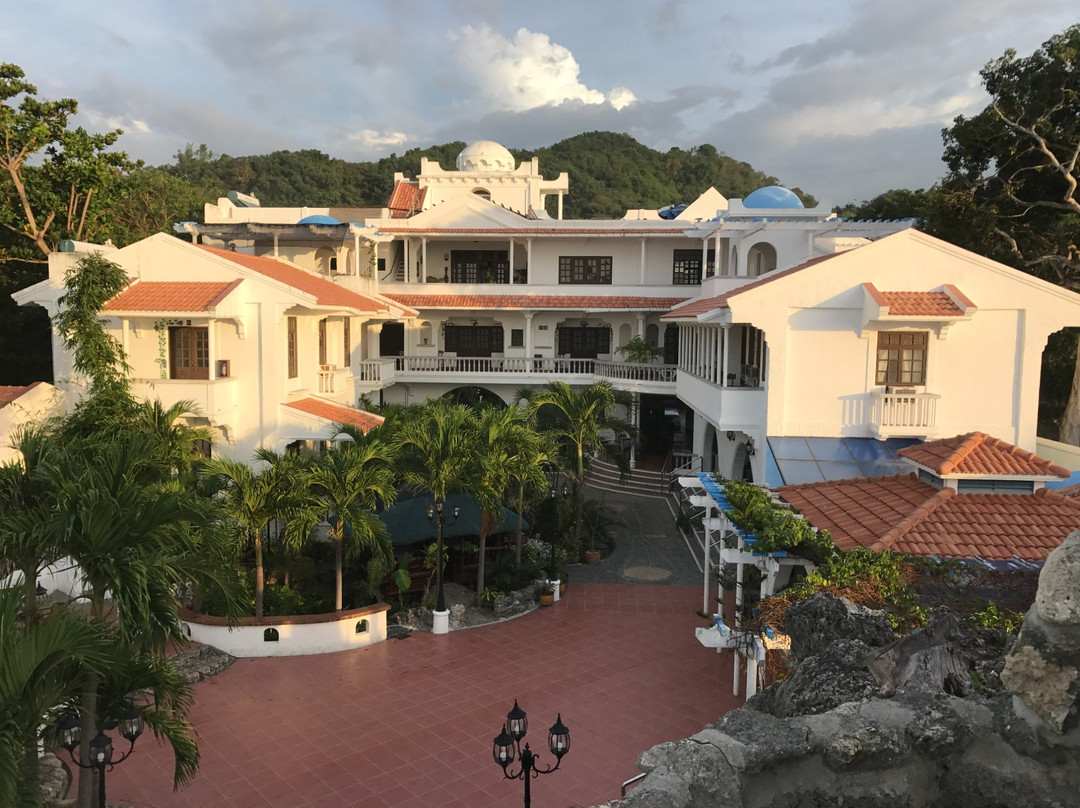 Bacnotan酒店住宿-La Roca Villa Resort Hotel