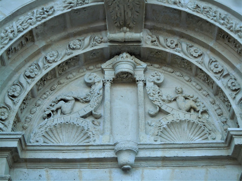 Eglise Saint-Pierre-Saint-Paul-Sarcelles必去景点