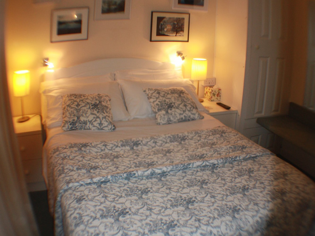 Hamilton House Bed & Breakfast
