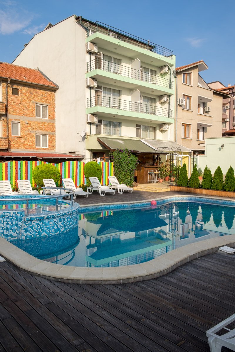 Mirana Family Hotel-浴室