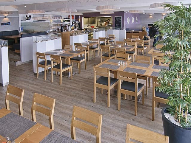 Strande餐馆和美食-Zipner's El Möwenschiss